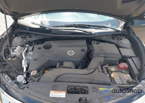 2015 Nissan Altima 2.5 Sv z USA, uszkodzony, nr VIN 1N4AL3AP6FC153567